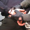 Рецидивист обокрал дом, там же выпил и заснул