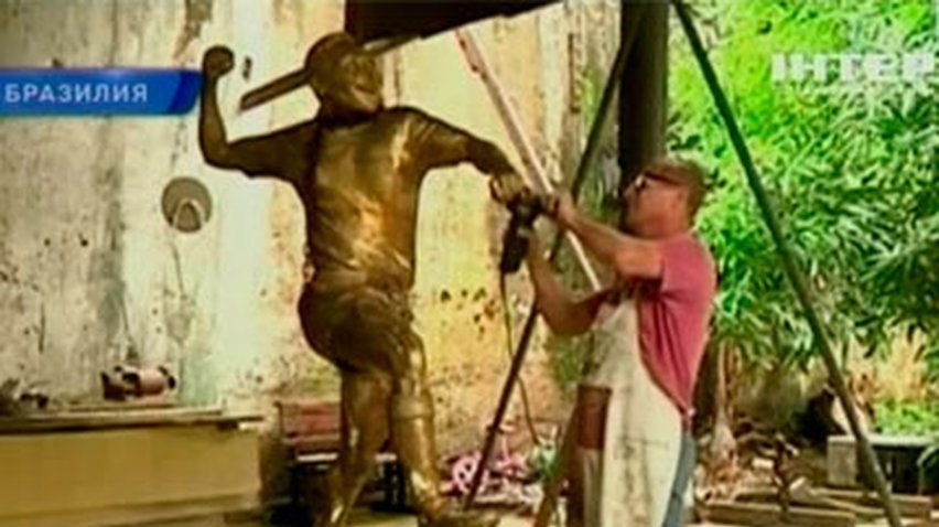 Возле бразильского стадиона "Маракана" поставят статую Пеле