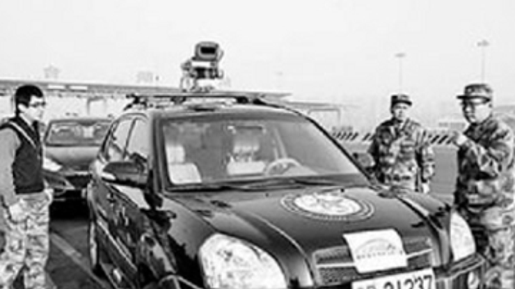Беспилотный автомобиль от китайских военных успешно прошел испытания
