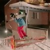 Финские лыжники удивили зрителей трюками в городском сквере