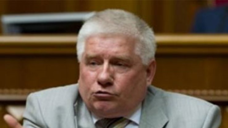 С Власенко снимать неприкосновенность никто не собирается, - Чечетов