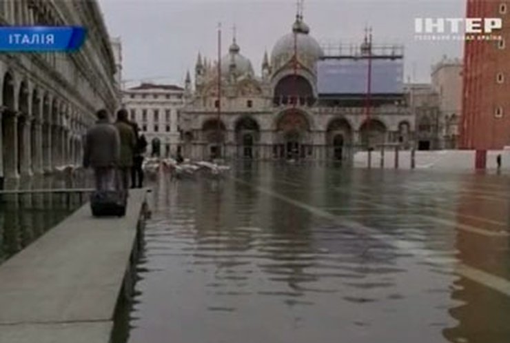 Наводнение может сорвать проведение маскарада в Венеции