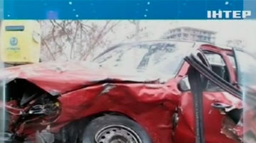 В Киеве столкнулись два автомобиля: Виновник аварии скрылся