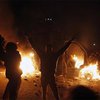 В Египте продолжаются протесты. Демонстранты жгут полицейские машины
