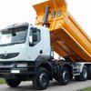 Водитель самосвала снес новый мост, забыв опустить кузов