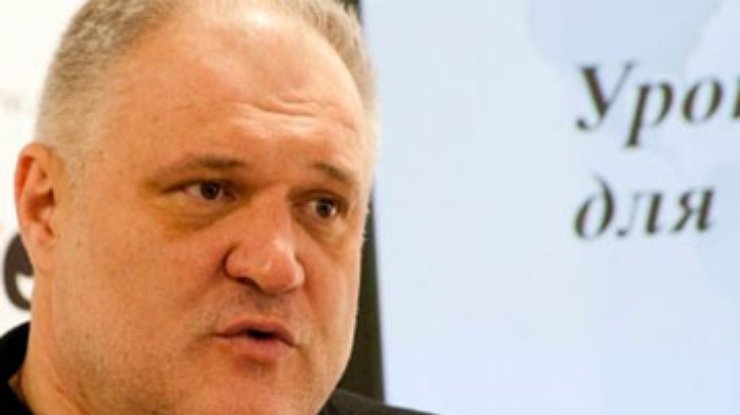 Оппозиция потеряла инициативу из-за Тимошенко, - эксперт