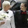 В Англии и Уэльсе геям разрешили жениться