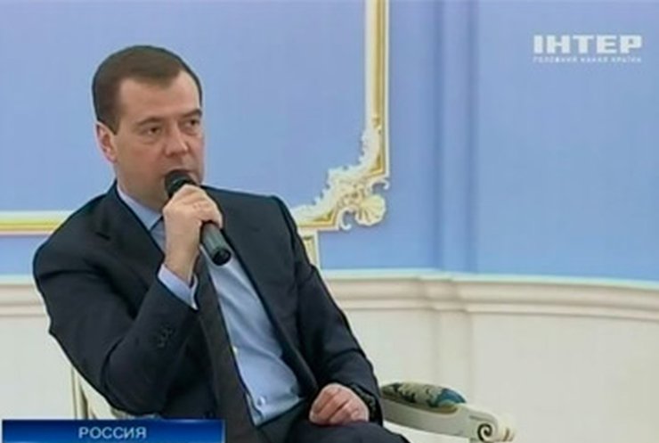 Медведев признал, что в России много "липовых" ученых
