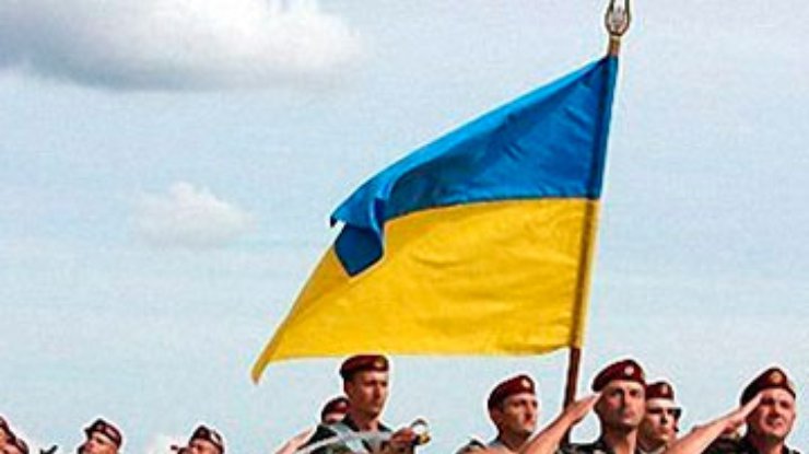 НГ: Украина создает профессиональную армию