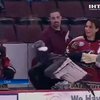 В США гигантский кондор попытался сорвать хоккейный матч