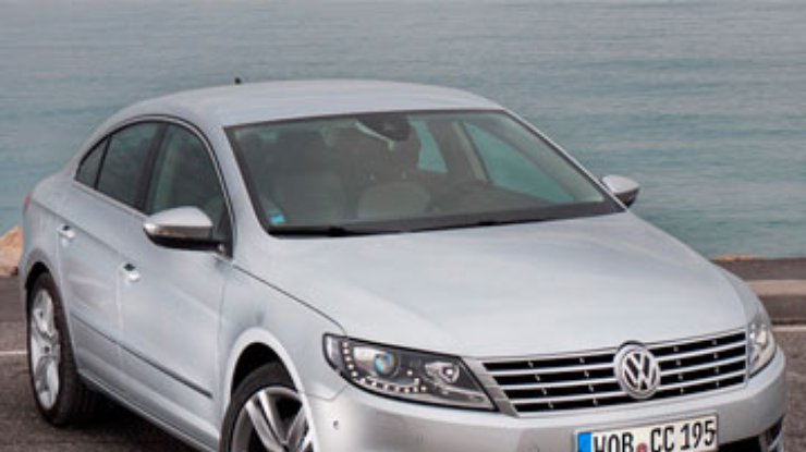 Volkswagen превратит четырехдверное купе Passat CC в универсал