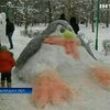Хмельницкие школьники слепили аллею снежных фигур