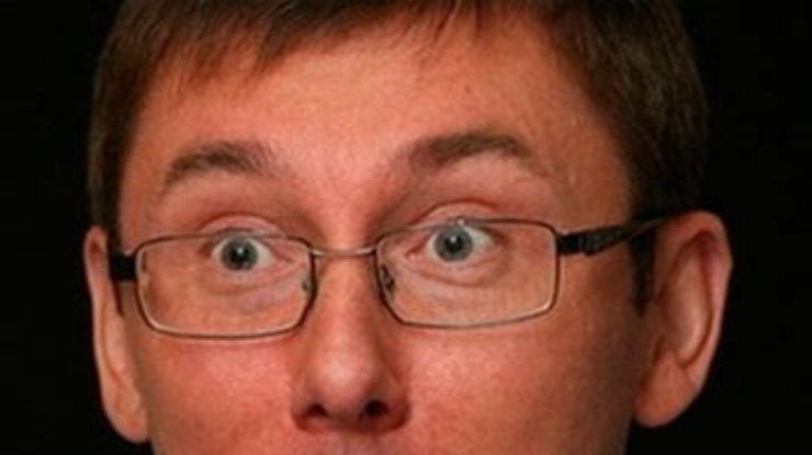 Луценко рассказал оппозиционерам как "пересажать" Кабмин