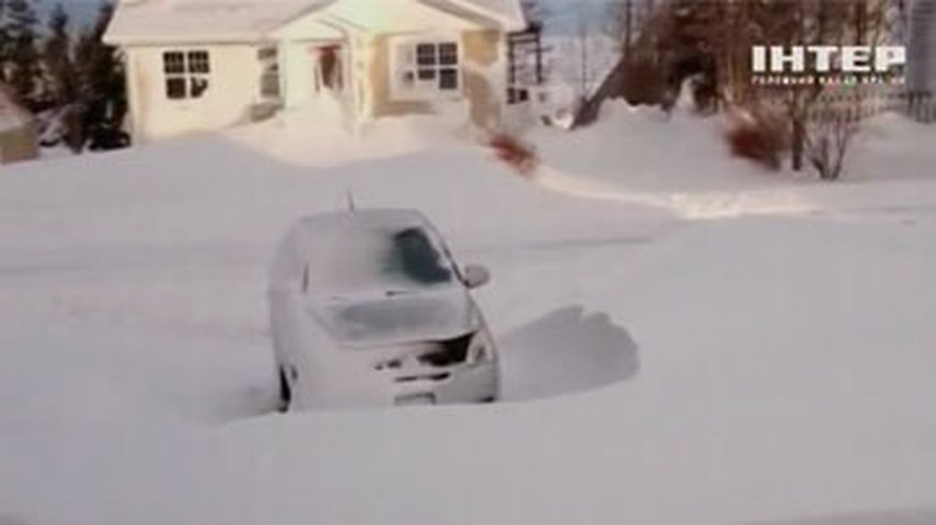 Снежная буря обесточила более 14 тысяч канадских домов