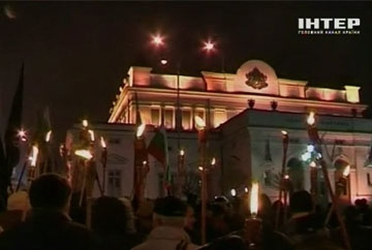 Из-за массовых протестов правительство Болгарии ушло в отставку
