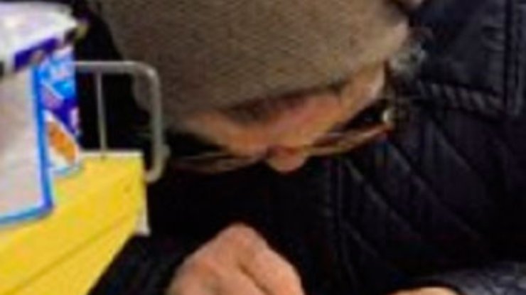 Der Spiegel: Ангел-хранитель одиноких стариков в Украине