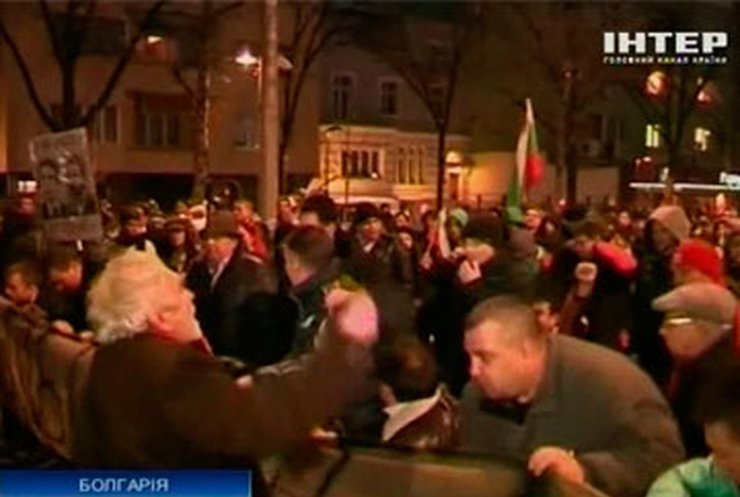 Болгария разделилась на сторонников и противников действующего премьера