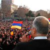 Тысячи армян вышли на несанкционированный митинг в Ереване