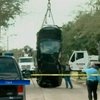 В результате ДТП в Техасе машина попала на крышу жилого дома