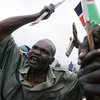 Перед выборами кенийцы массово скупают мачете