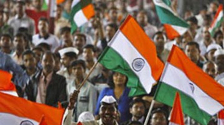 Власти Индии обещают вывести экономику из застоя