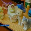 Жительница Луганска создает уникальных кукол из овечьей шерсти