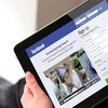 Microsoft продала Facebook рекламную платформу