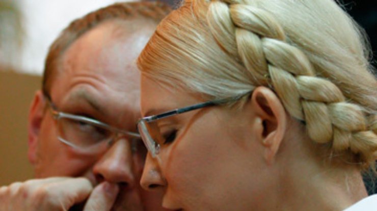 Тимошенко: Власенко виноват лишь в том, что защищает меня