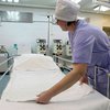 Ученые избавят больничные халаты и простыни от бактерий