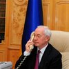 Азаров обсудил с Медведевым визит Януковича в Москву
