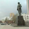 В регионах Украины памятники Ленину продают и переплавляют