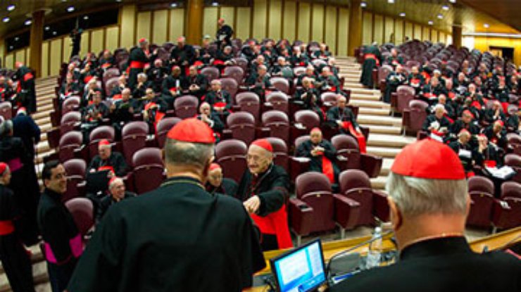 Ватикан не ждет быстро избрания нового понтифика