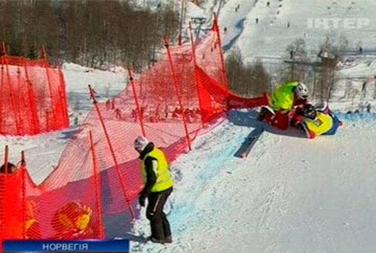 Чешский лыжник получил серьезные травмы на чемпионате в Норвегии