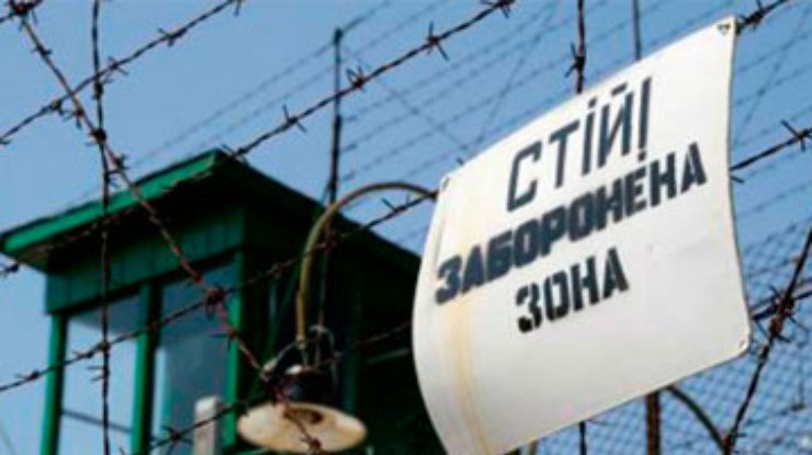 В Коростенской колонии застрелился тюремщик