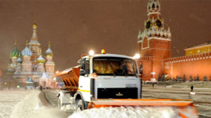 Главврач посоветовал россиянам заваривать "роскошный" чай снегом