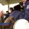 На Черниговщине пьяный милиционер распорол живот беременной женщине