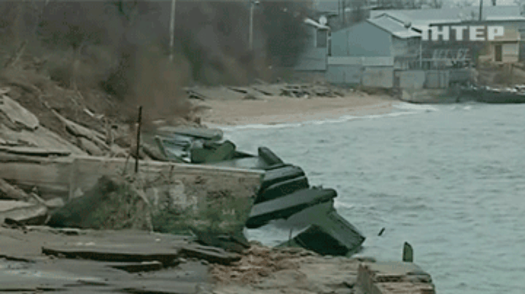 Штормы уничтожили одесские пляжи
