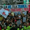 Испанцы вышли на массовые акции протеста