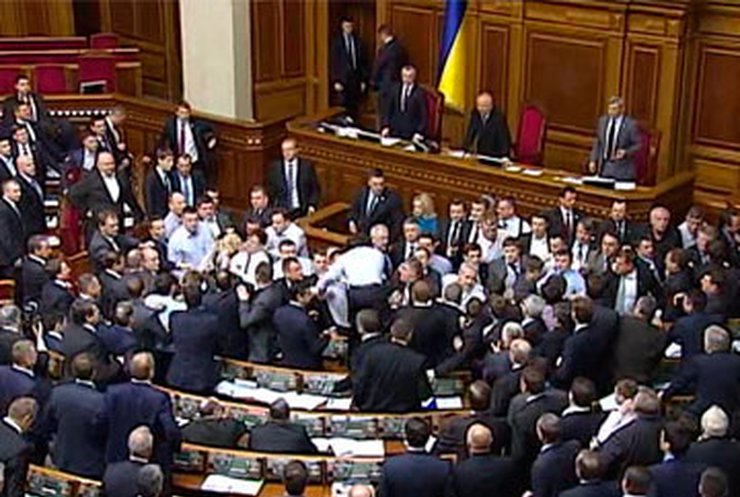 В Верховной раде вновь дрались депутаты