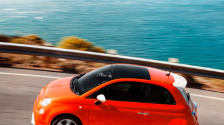 Fiat не будет расширять линейку модификаций компактвэна 500