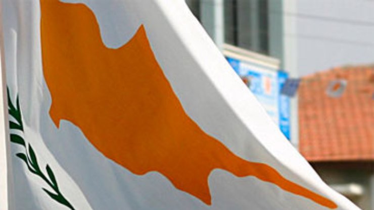 Кипру грозит дефолт и выход из еврозоны, - Moody’s