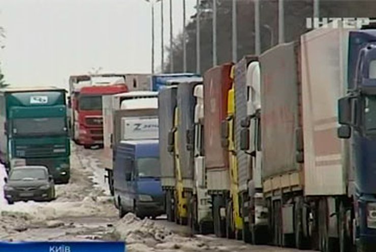 Пробки вернулись на киевские дороги