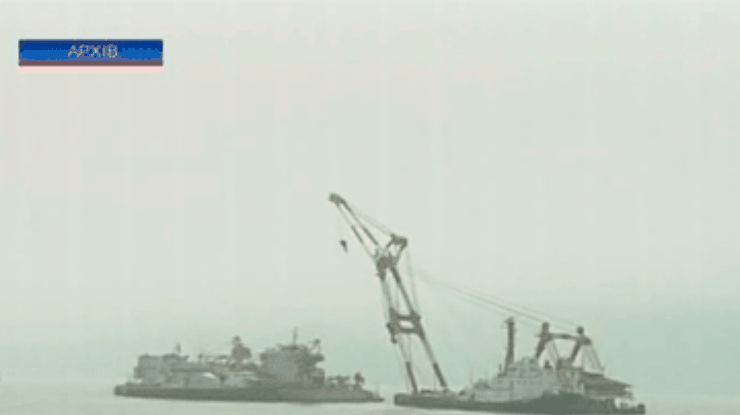 Украинские моряки остаются пленниками в порту Шанхая