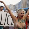 Slate.fr: Femen: Обнаженная свобода