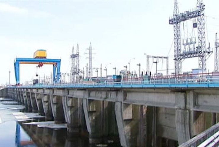 В Киевской ГЭС отрицают вероятность прорыва дамбы