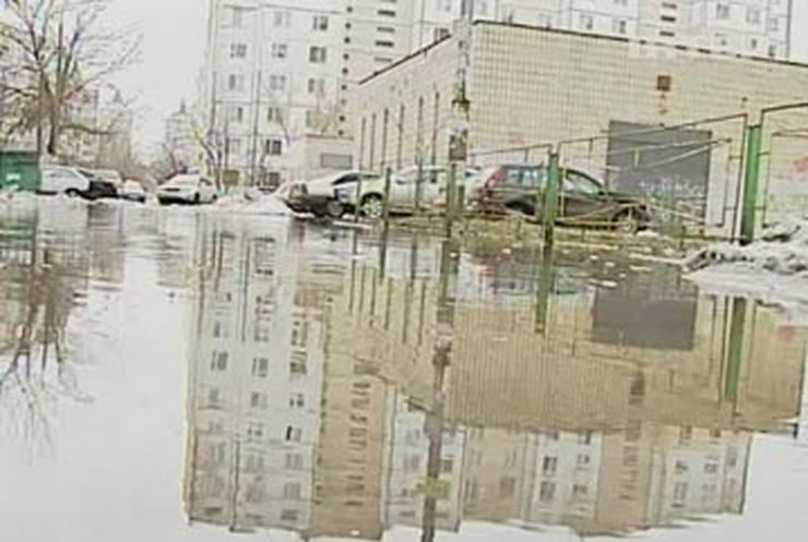 Киев начинает затапливать