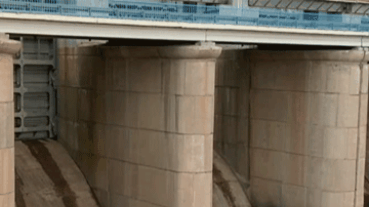 Каховская ГЭС сбросит лишнюю воду перед паводками
