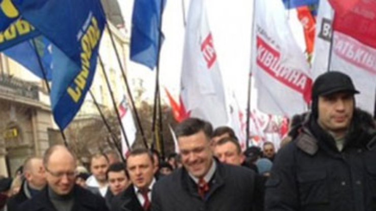 "Вставай, Украина!" в Харькове пройдет в день суда над Тимошенко