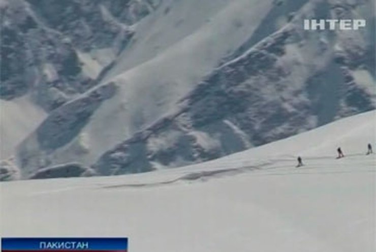 Команда лыжников-экстремалов собирается покорить пакистанскую гору Каракорум