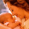 Колыбельные успокаивают и лечат недоношенных детей